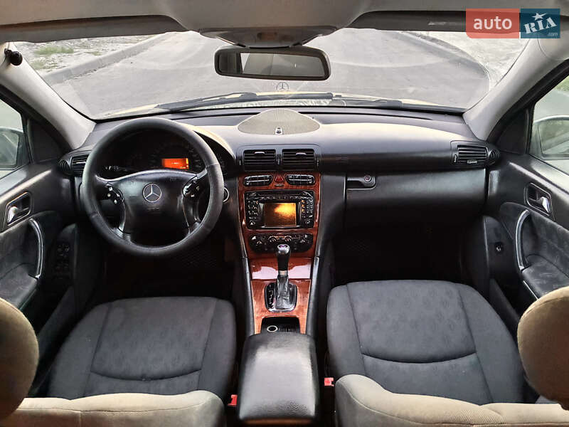 Седан Mercedes-Benz C-Class 2001 в Миколаєві