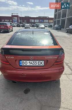 Купе Mercedes-Benz C-Class 2002 в 