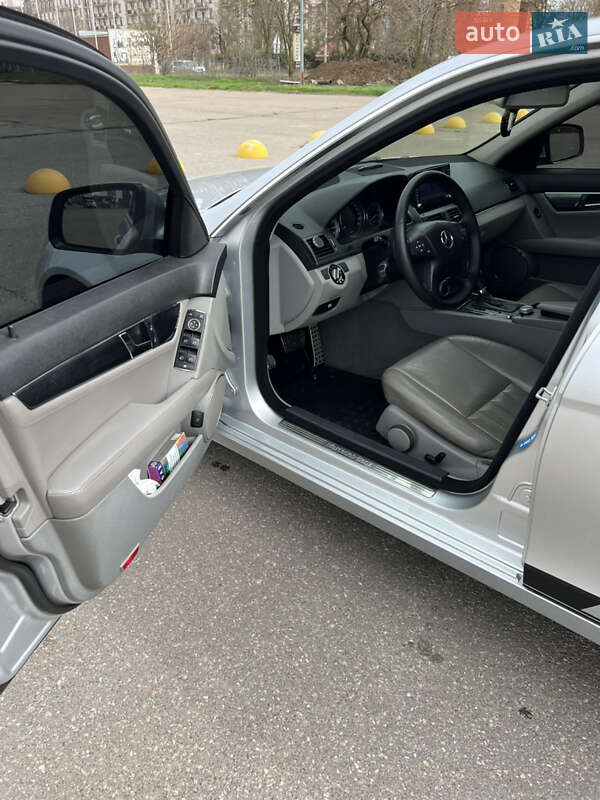 Седан Mercedes-Benz C-Class 2008 в Одессе