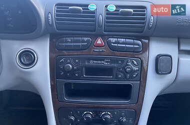 Седан Mercedes-Benz C-Class 2002 в 