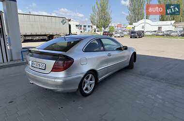 Купе Mercedes-Benz C-Class 2001 в 