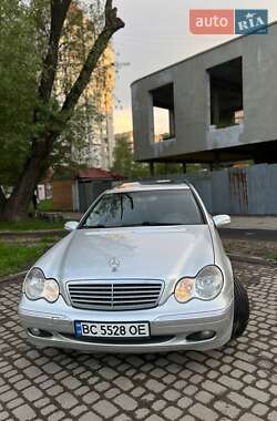 Универсал Mercedes-Benz C-Class 2003 в 