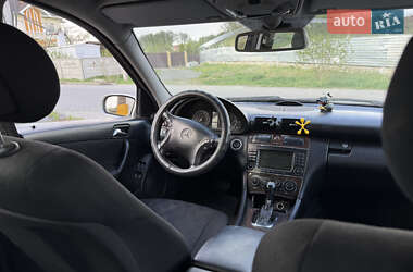 Универсал Mercedes-Benz C-Class 2004 в 