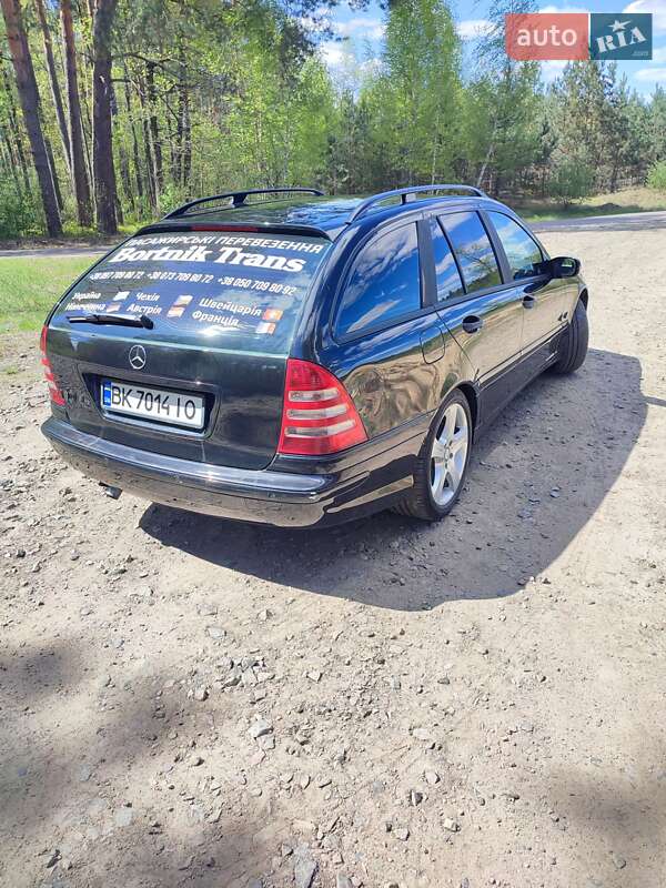 Универсал Mercedes-Benz C-Class 2004 в Сарнах