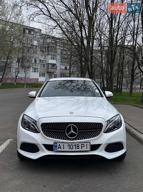 Седан Mercedes-Benz C-Class 2015 в Южноукраїнську