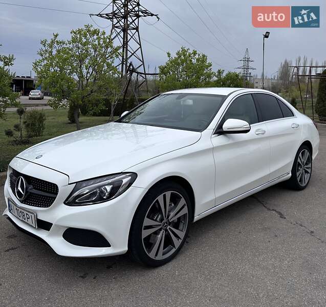 Седан Mercedes-Benz C-Class 2015 в Южноукраїнську
