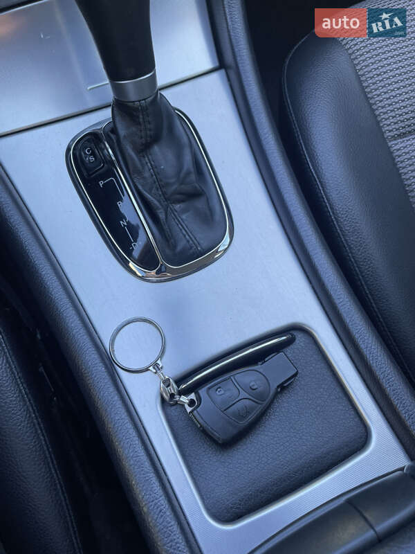 Седан Mercedes-Benz C-Class 2004 в Львове