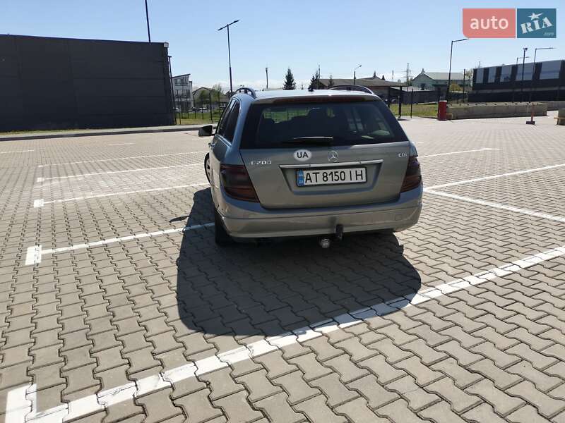 Універсал Mercedes-Benz C-Class 2009 в Івано-Франківську