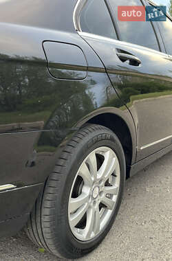 Седан Mercedes-Benz C-Class 2009 в 