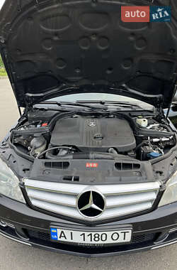 Седан Mercedes-Benz C-Class 2009 в 