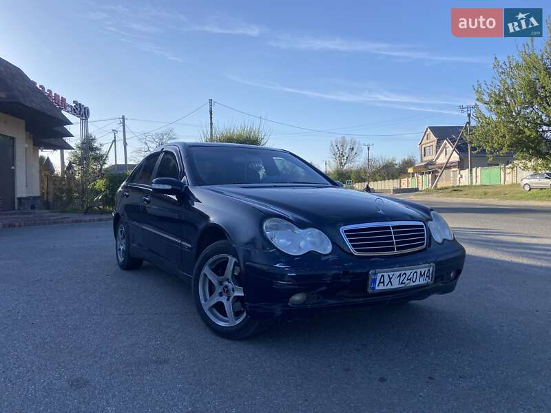 Седан Mercedes-Benz C-Class 2001 в 