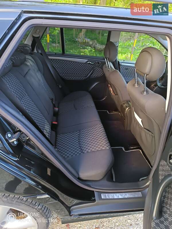 Универсал Mercedes-Benz C-Class 2003 в Тернополе