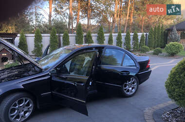 Седан Mercedes-Benz C-Class 2005 в 