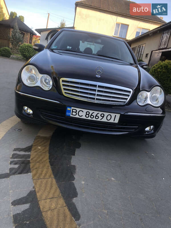 Седан Mercedes-Benz C-Class 2005 в Яворове
