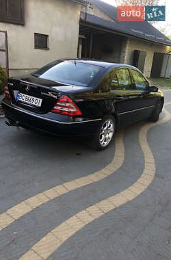 Седан Mercedes-Benz C-Class 2005 в 