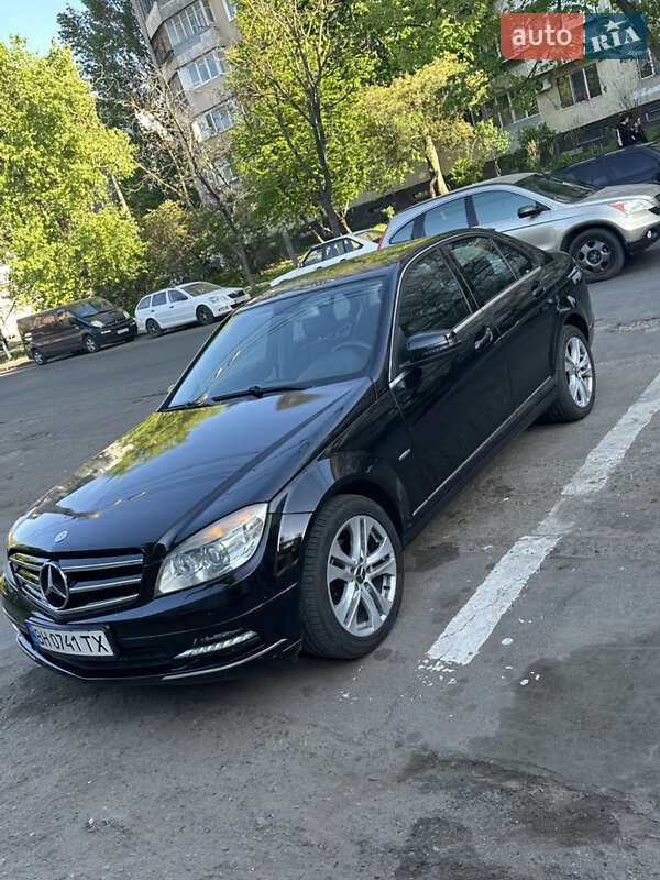 Mercedes-Benz C-Class 2010