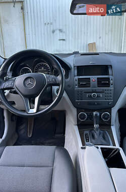 Седан Mercedes-Benz C-Class 2010 в 