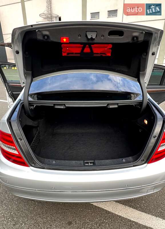 Седан Mercedes-Benz C-Class 2014 в Києві