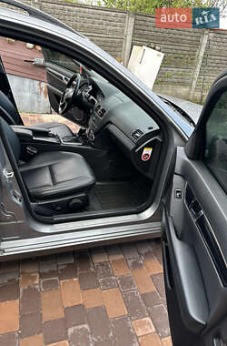 Универсал Mercedes-Benz C-Class 2010 в 