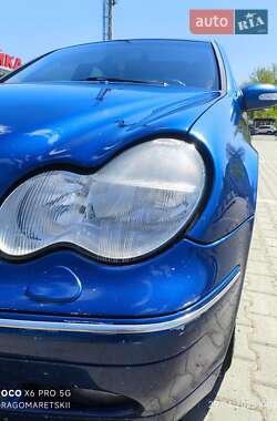 Седан Mercedes-Benz C-Class 2001 в 