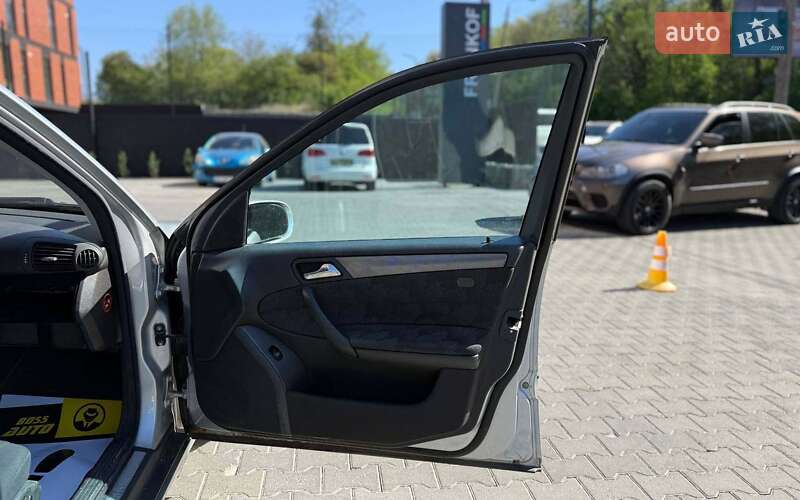 Универсал Mercedes-Benz C-Class 2004 в Черновцах