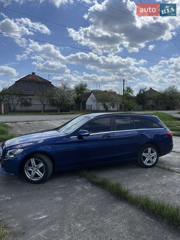Универсал Mercedes-Benz C-Class 2014 в Ужгороде