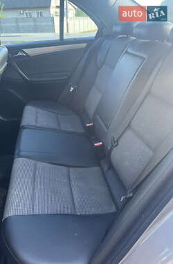 Седан Mercedes-Benz C-Class 2004 в 
