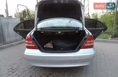 Седан Mercedes-Benz C-Class 2002 в Кривом Роге