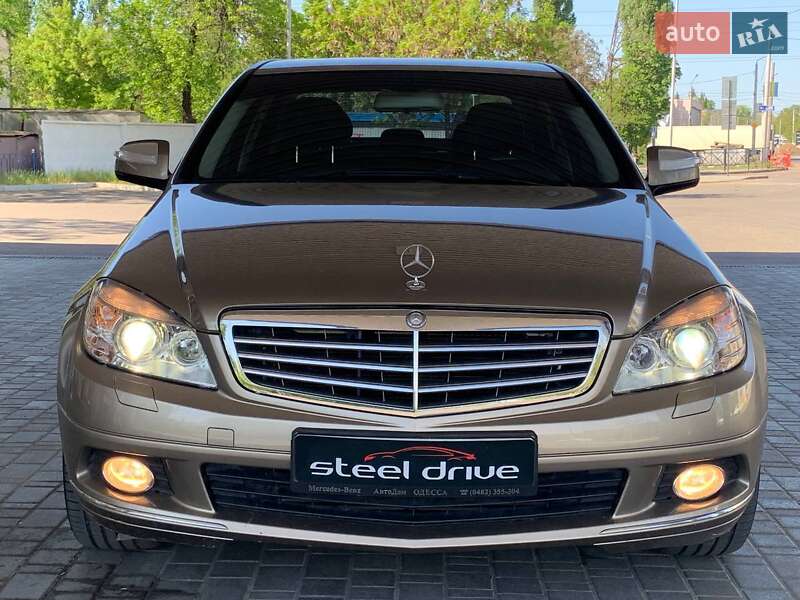 Седан Mercedes-Benz C-Class 2007 в Миколаєві