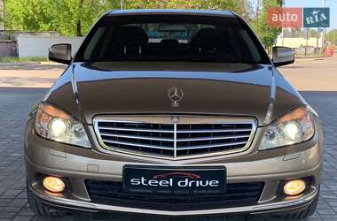 Седан Mercedes-Benz C-Class 2007 в 