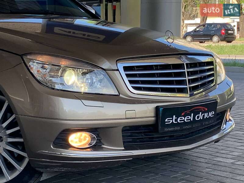Седан Mercedes-Benz C-Class 2007 в Миколаєві