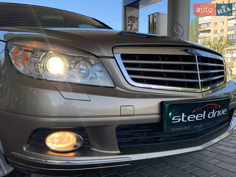 Седан Mercedes-Benz C-Class 2007 в 