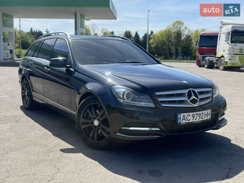 Универсал Mercedes-Benz C-Class 2013 в 