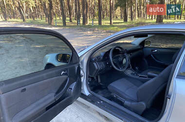 Купе Mercedes-Benz C-Class 2002 в 
