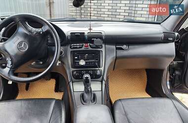 Универсал Mercedes-Benz C-Class 2002 в 