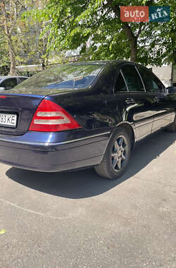 Седан Mercedes-Benz C-Class 2000 в 
