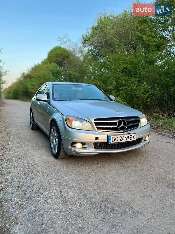 Седан Mercedes-Benz C-Class 2008 в 