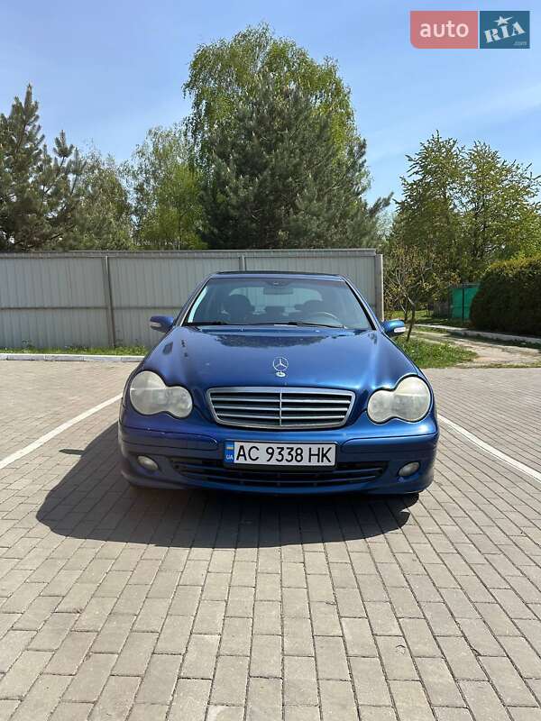 Mercedes-Benz C-Class 2003