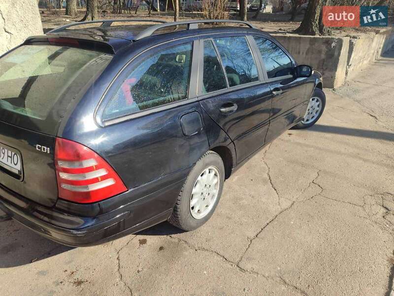 Универсал Mercedes-Benz C-Class 2002 в Житомире