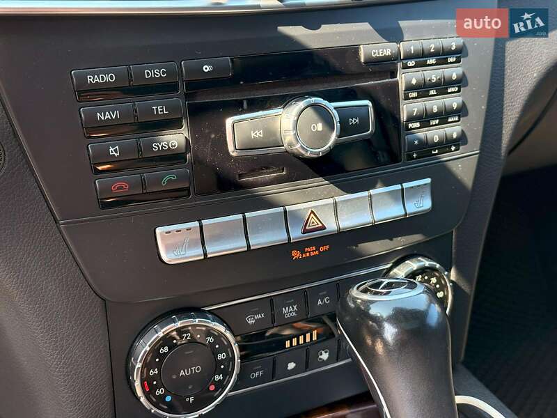 Седан Mercedes-Benz C-Class 2012 в Львове