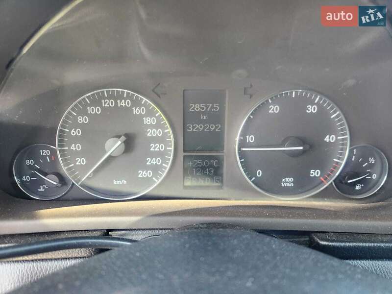 Седан Mercedes-Benz C-Class 2004 в Ровно фото 7 Седан Mercedes-Benz C-Class 2004 в Ровно
