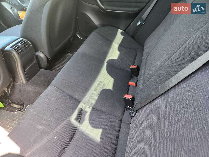 Седан Mercedes-Benz C-Class 2004 в Ровно фото 15 Седан Mercedes-Benz C-Class 2004 в Ровно