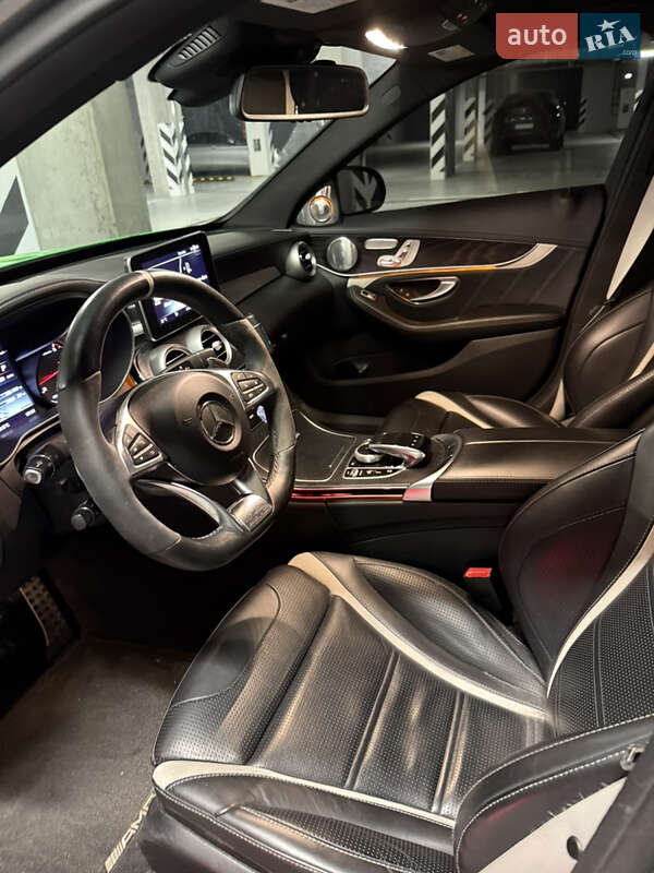 Седан Mercedes-Benz C-Class 2015 в Киеве