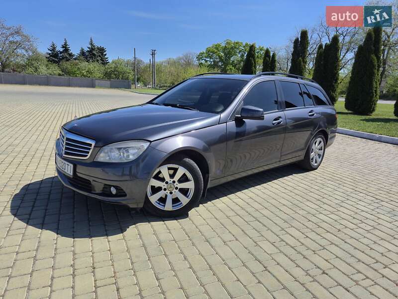 Mercedes-Benz C-Class 2009