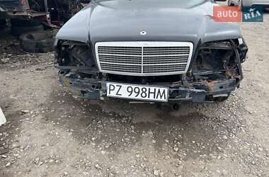 Седан Mercedes-Benz C-Class 1995 в Харкові