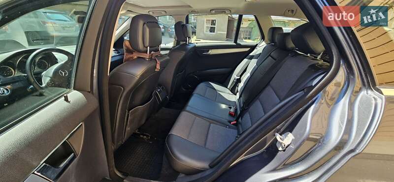 Универсал Mercedes-Benz C-Class 2010 в Одессе фото 15 Универсал Mercedes-Benz C-Class 2010 в Одессе