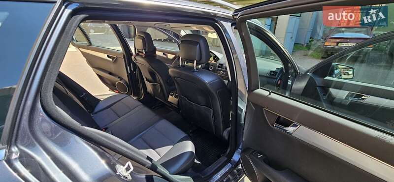 Универсал Mercedes-Benz C-Class 2010 в Одессе фото 16 Универсал Mercedes-Benz C-Class 2010 в Одессе