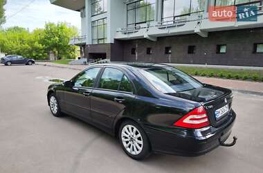 Седан Mercedes-Benz C-Class 2006 в 
