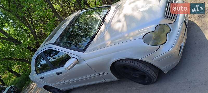 Седан Mercedes-Benz C-Class 2001 в Каменском