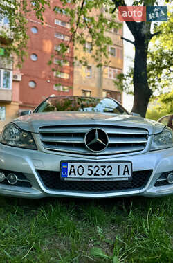 Универсал Mercedes-Benz C-Class 2012 в Ужгороде